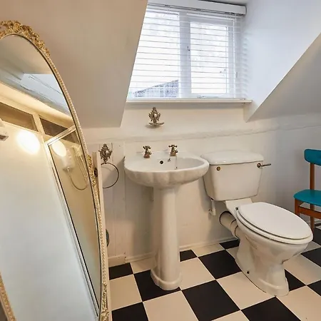 Host & - Dotty's Coastal Retreat *