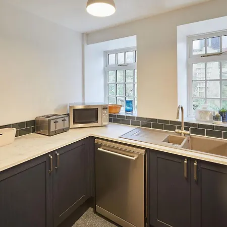 Host & - Dotty's Coastal Retreat Holiday home Staithes